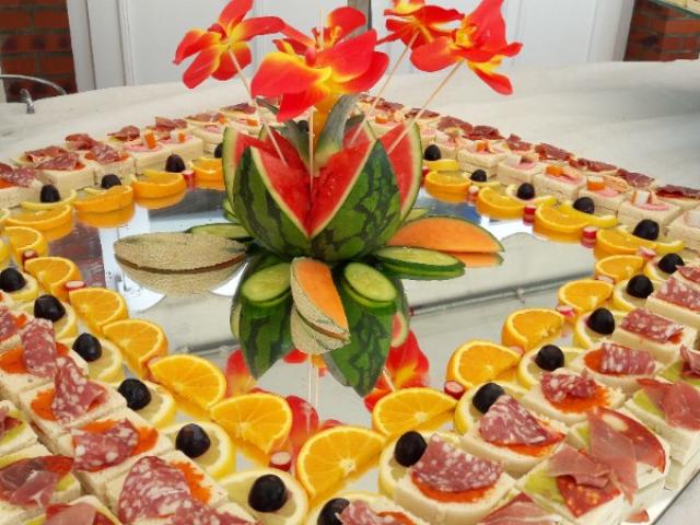 Canapés fait maison sur miroir - Vin d'honneur pour un mariage